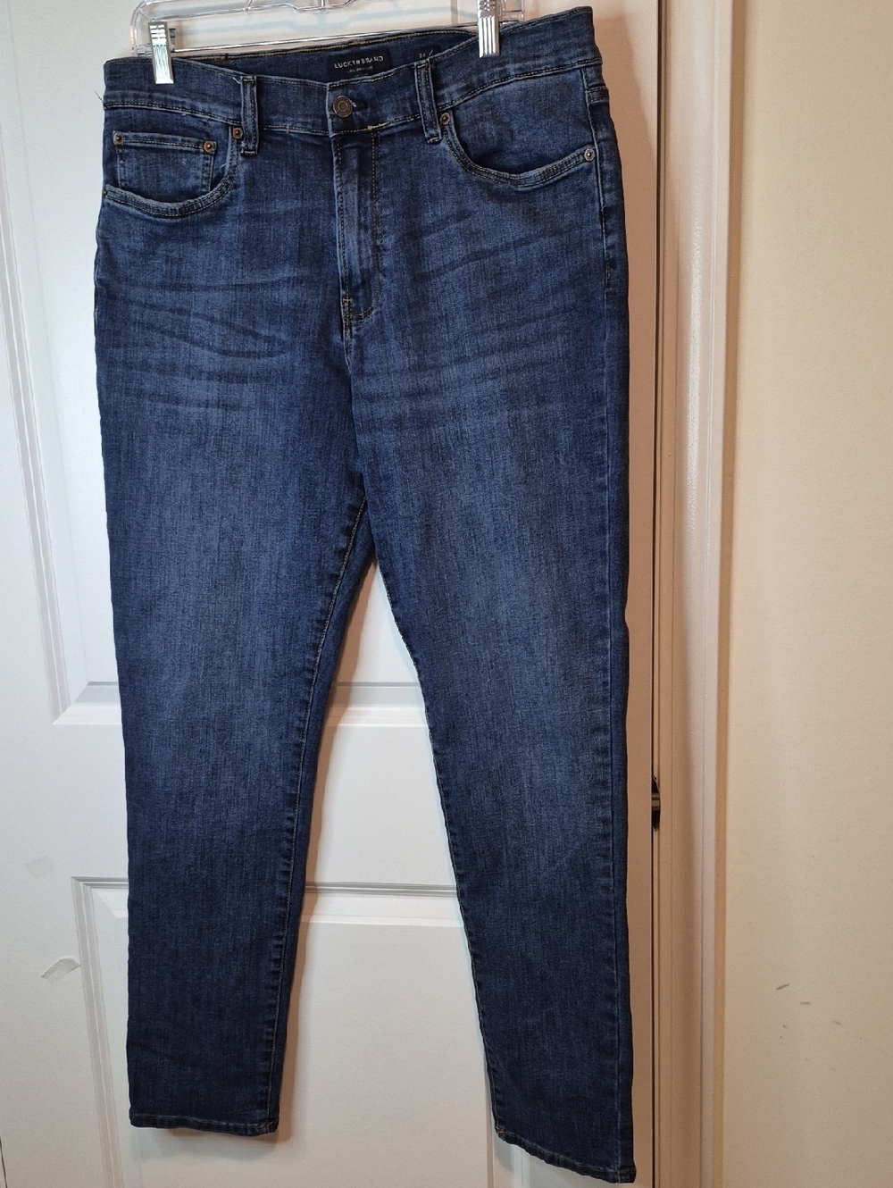 Lucky Brand Men’s Dark Blue Slim Jeans‎ Size W34/L32